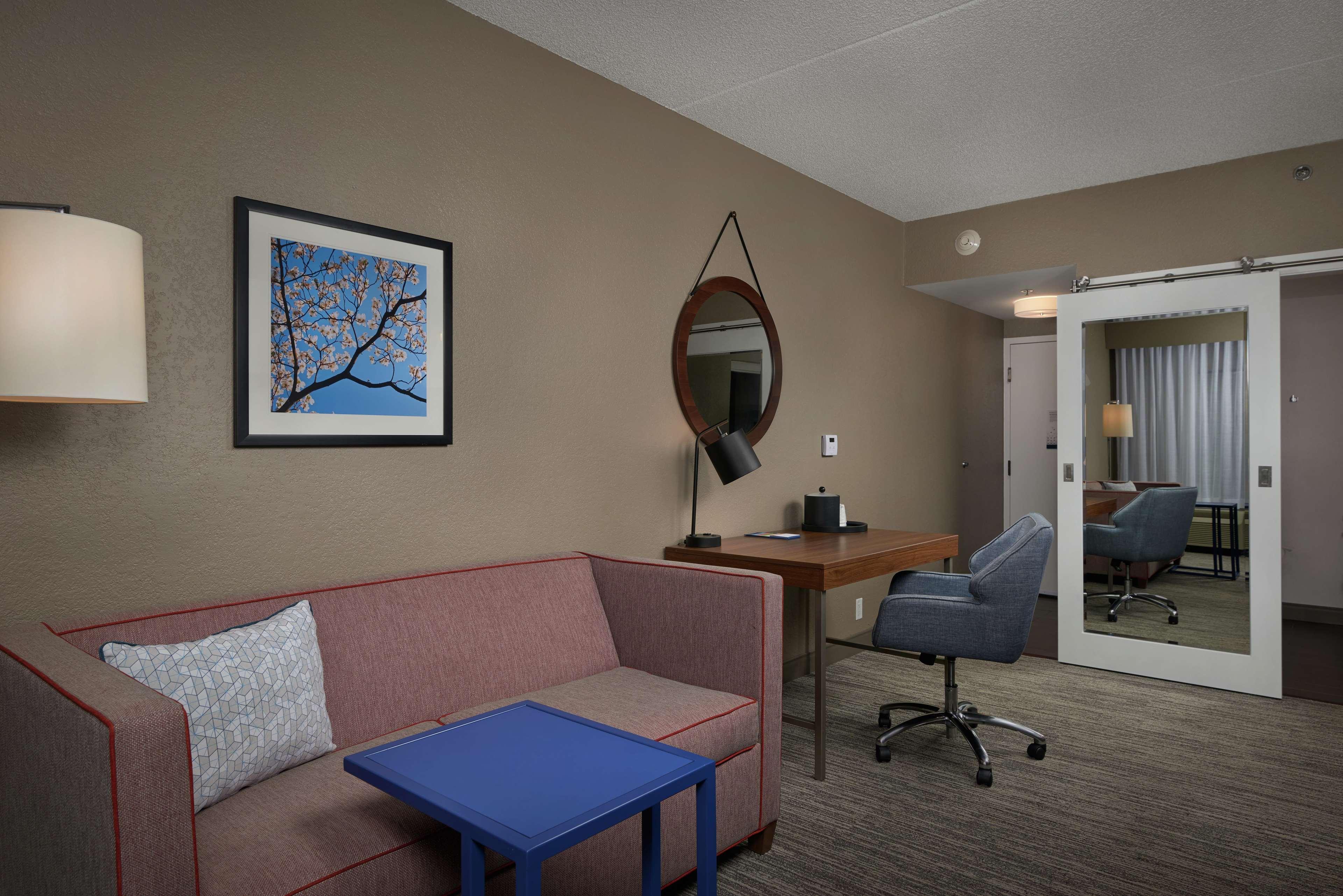 Hampton Inn Хановер Экстерьер фото