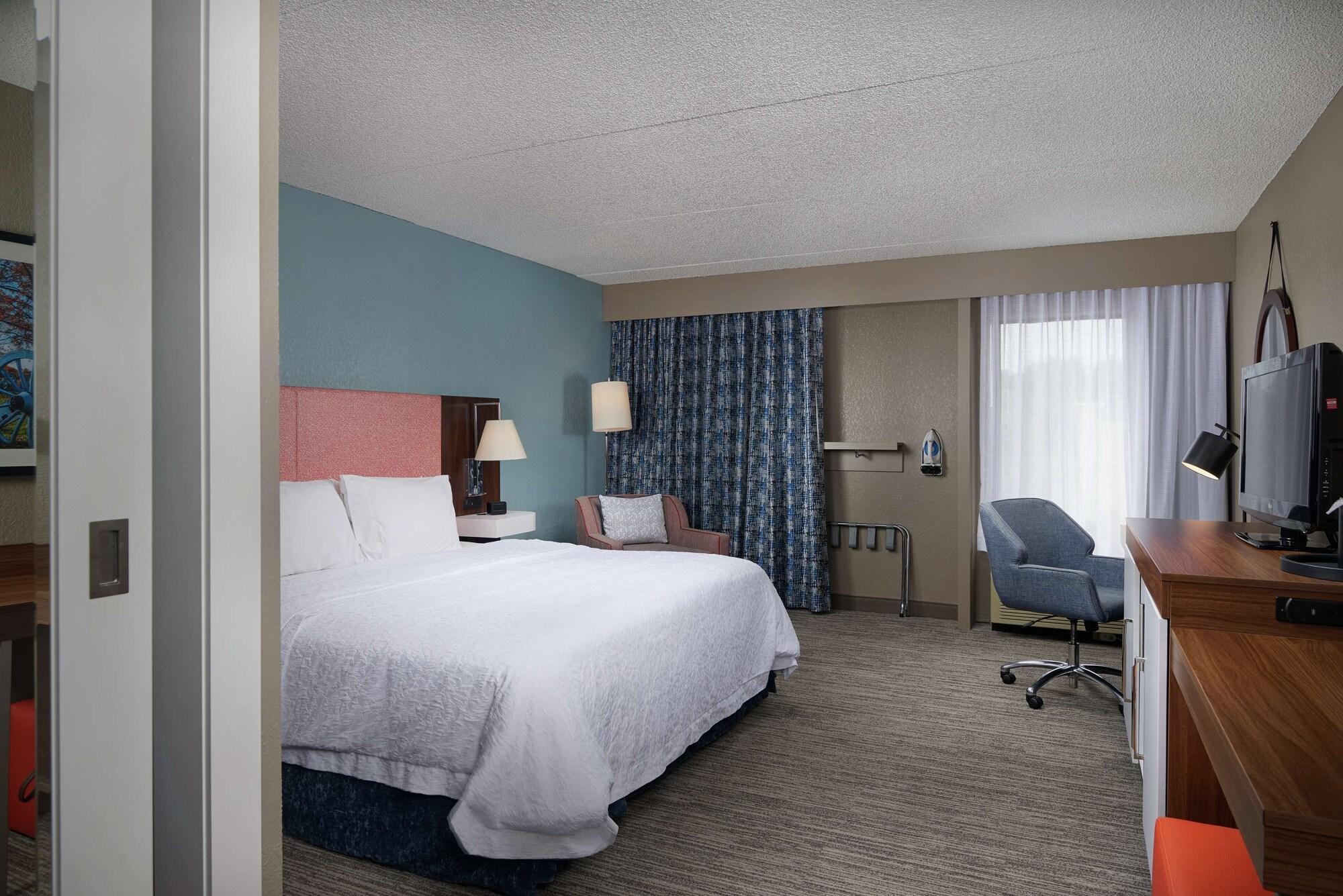 Hampton Inn Хановер Экстерьер фото