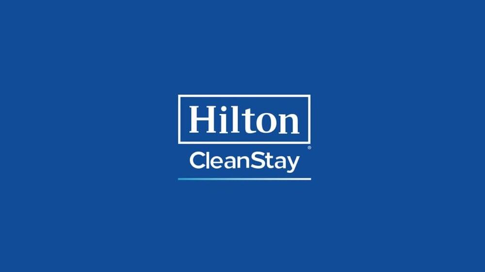 Hampton Inn Хановер Экстерьер фото