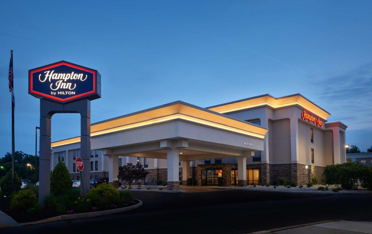 Hampton Inn Хановер Экстерьер фото