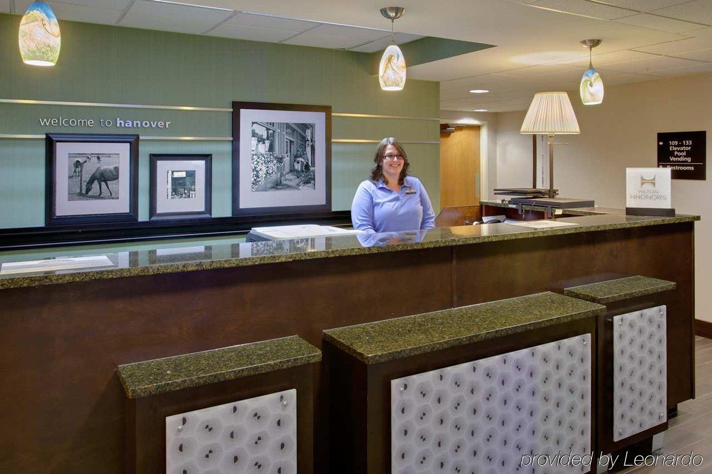 Hampton Inn Хановер Экстерьер фото